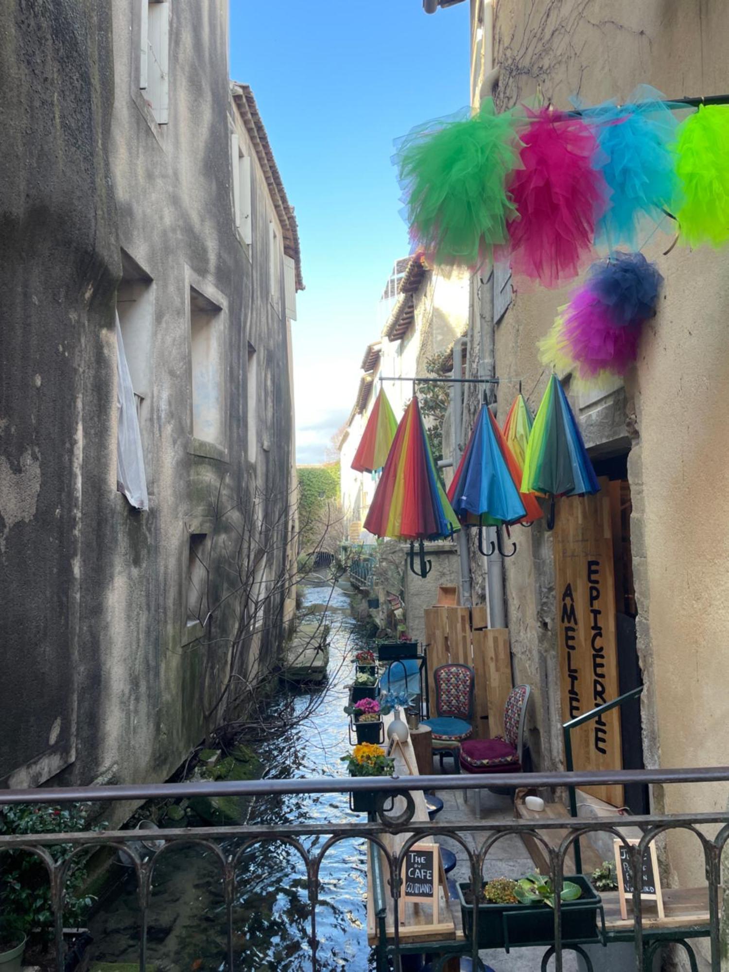 Studio Au Calme Dans Le Centre-Ville Historique LʼIsle-sur-la-Sorgue Екстериор снимка